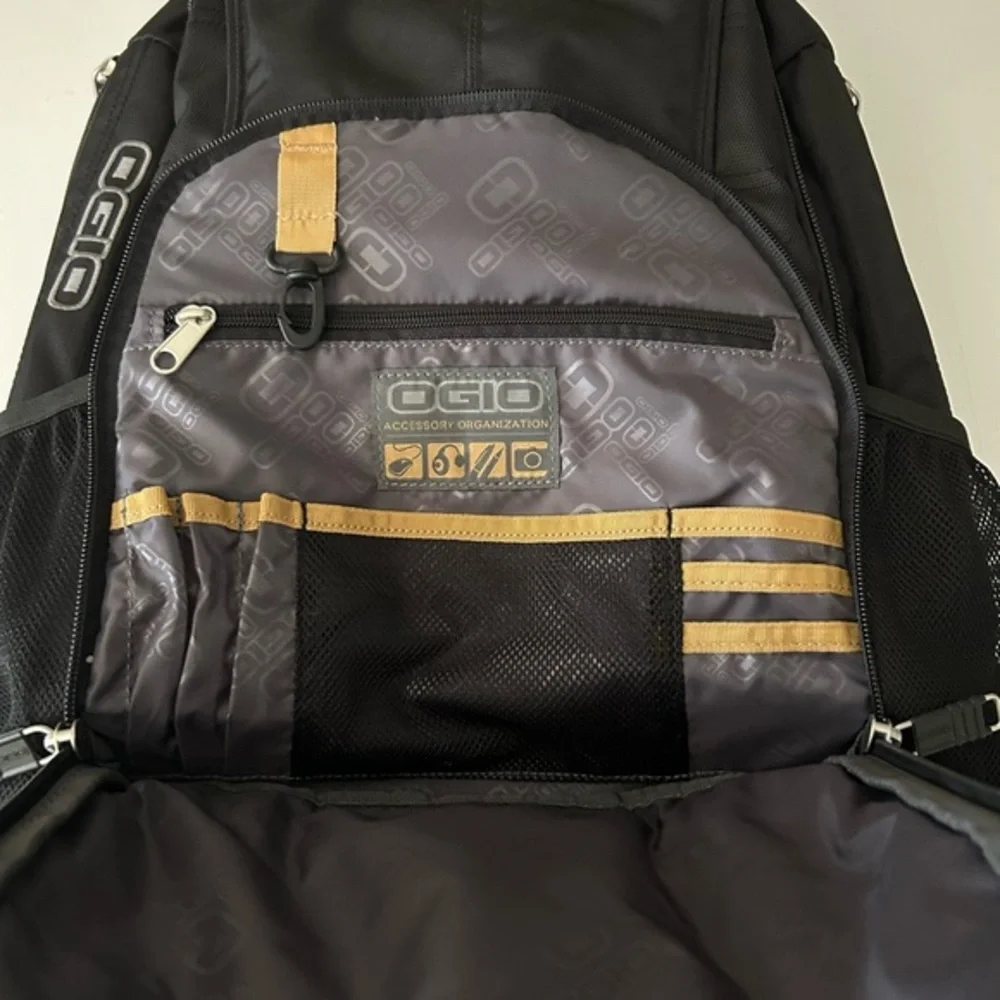 Ogio Durable Padded Breathable Black Axle Travel Laptop iPad Backpack Carrier